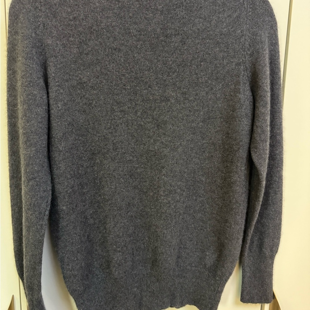 Cashmere Sweater Only Mine Gray V-Neck Size M - Picture 4 of 4